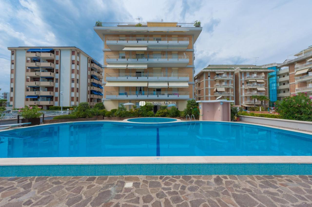 Residence Solmare Immobiliare Pacella Lido di Jesolo Exterior foto