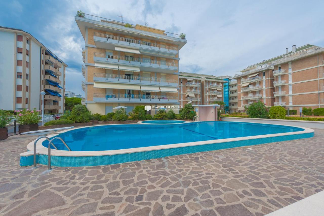 Residence Solmare Immobiliare Pacella Lido di Jesolo Exterior foto