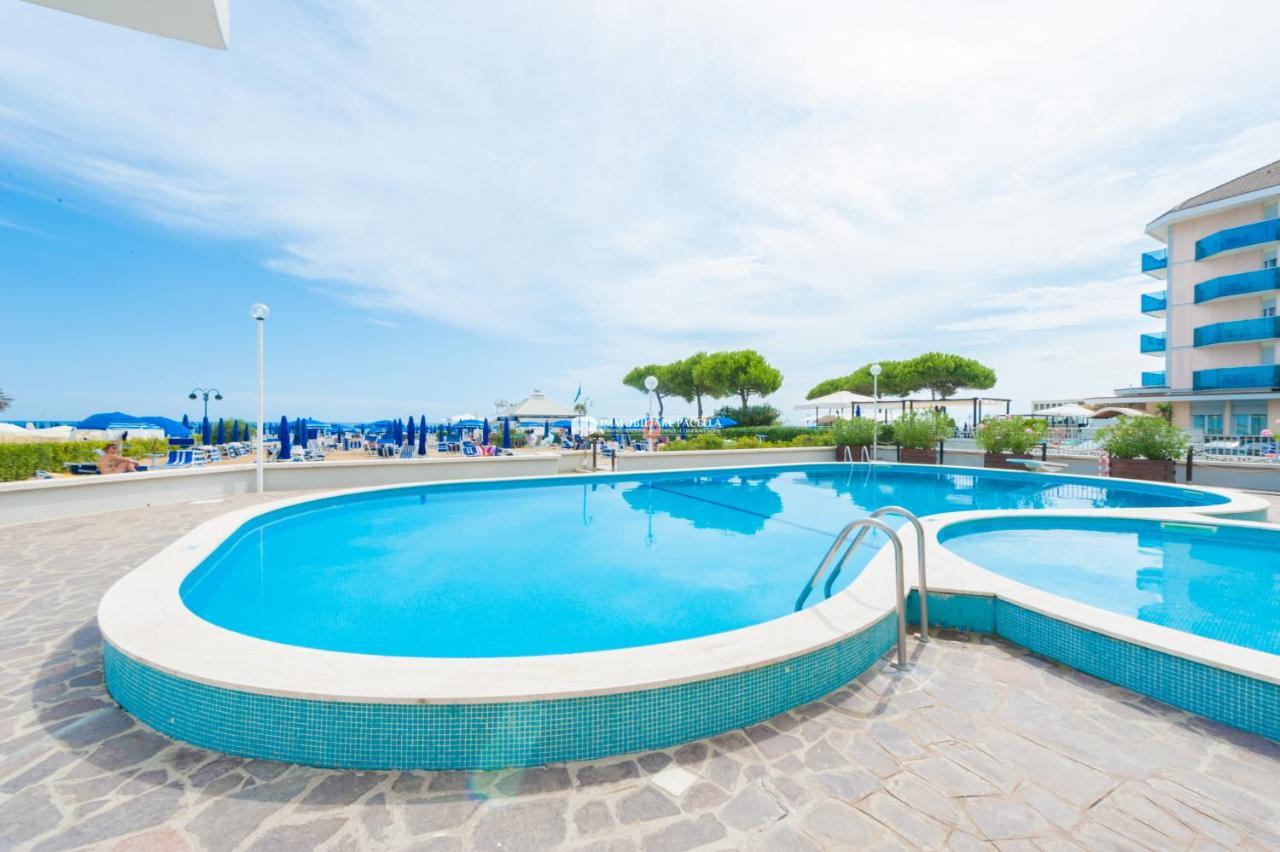 Residence Solmare Immobiliare Pacella Lido di Jesolo Exterior foto